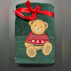Viral Teddy Bear Green Hand Towel Set of 2 - NWT